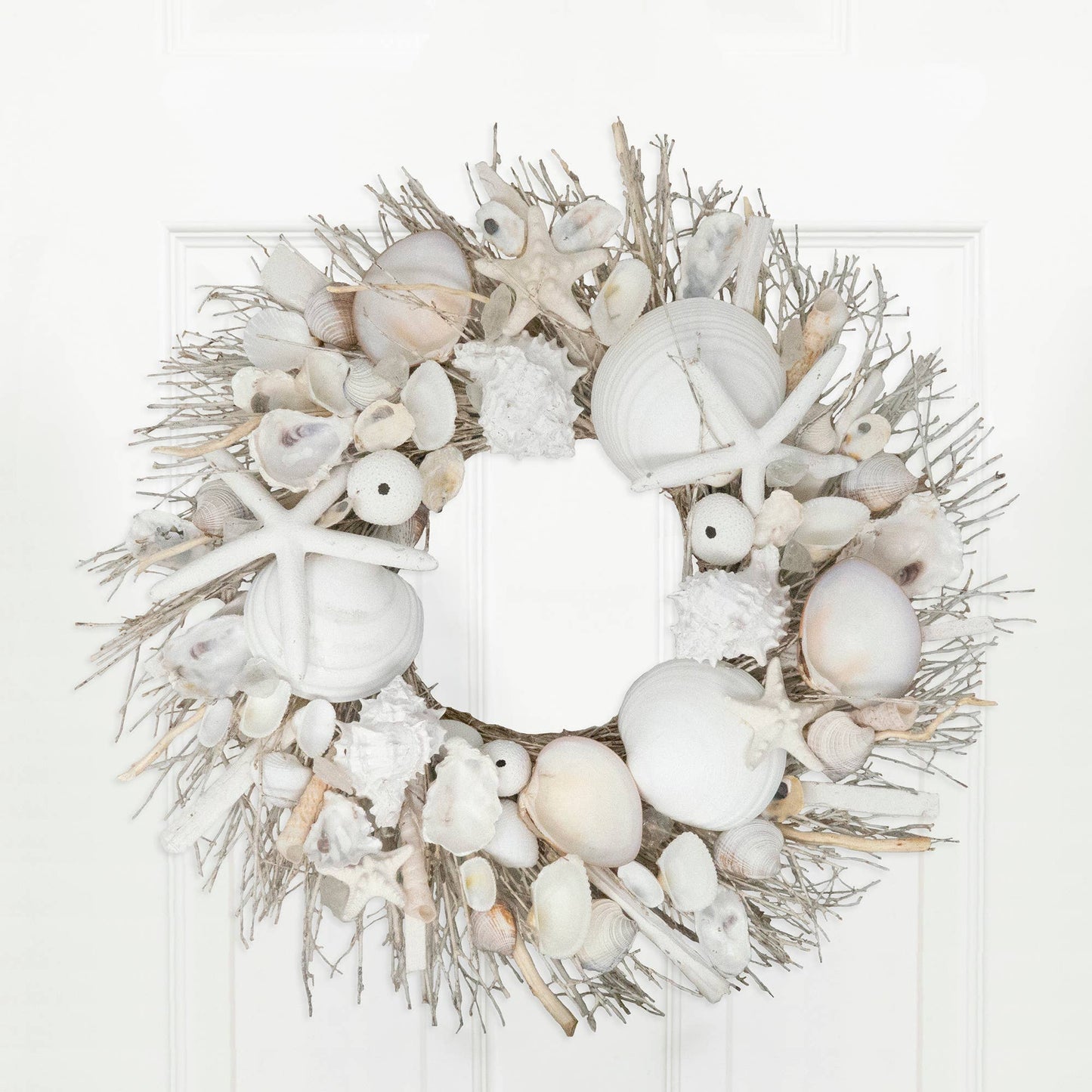 Beautiful!! Elegant Decor White Starfish & Sea Urchin Coastal Seashell Wreath