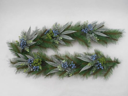 Beautiful! Artificial Christmas Pine Eucalyptus Blueberry Garland 6'
